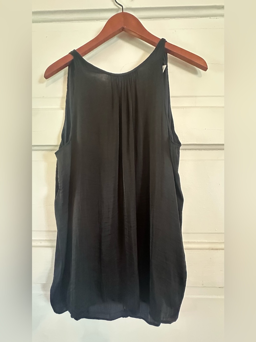 Old Navy Black Sleeveless Tank Top - Relaxed Scoop Neck